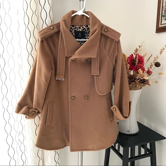 Fur collar cape coat - Picture 2 of 6